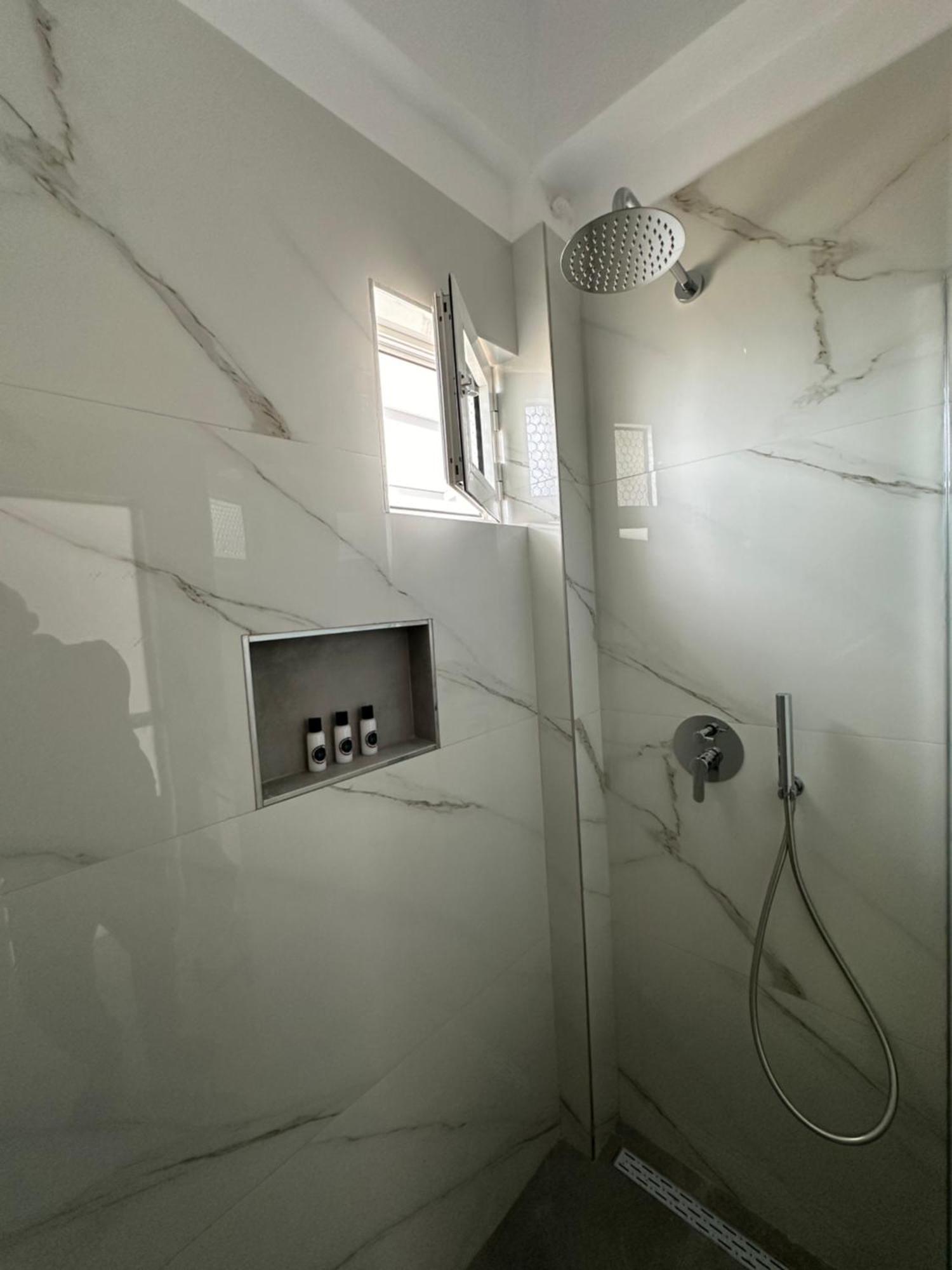 Harmonia Guest House 2 Himare Esterno foto