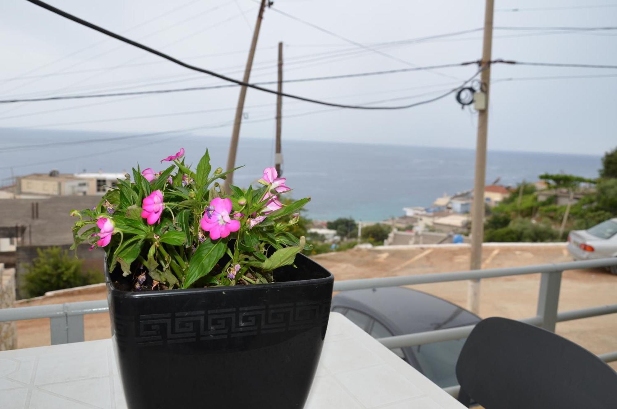 Harmonia Guest House 2 Himare Esterno foto
